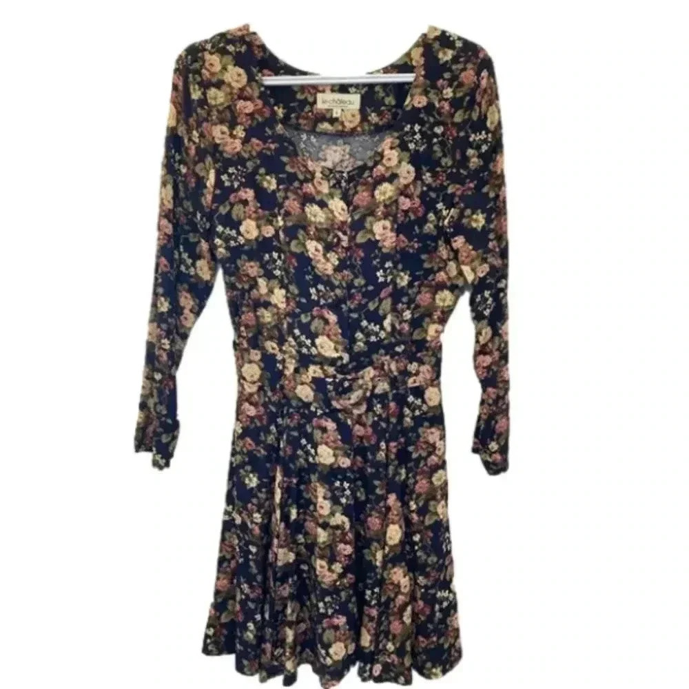 LE Chateau Vintage Looking Dress with belt and  fabric buttons​​